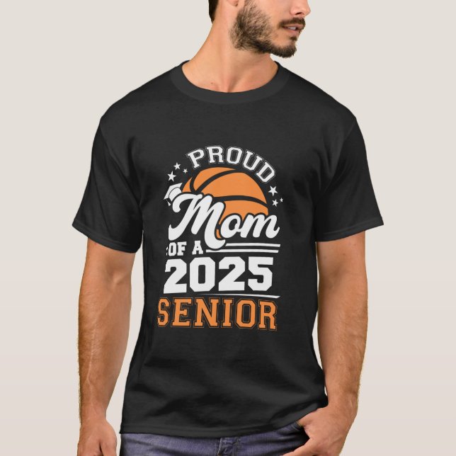 Camiseta Orgullosa Mamá De Una Gra De Básquetbol De Graduad (Anverso)