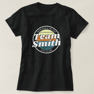 Camiseta Orgullosa Mamá Equipo Retro Apellido Clase Graduad