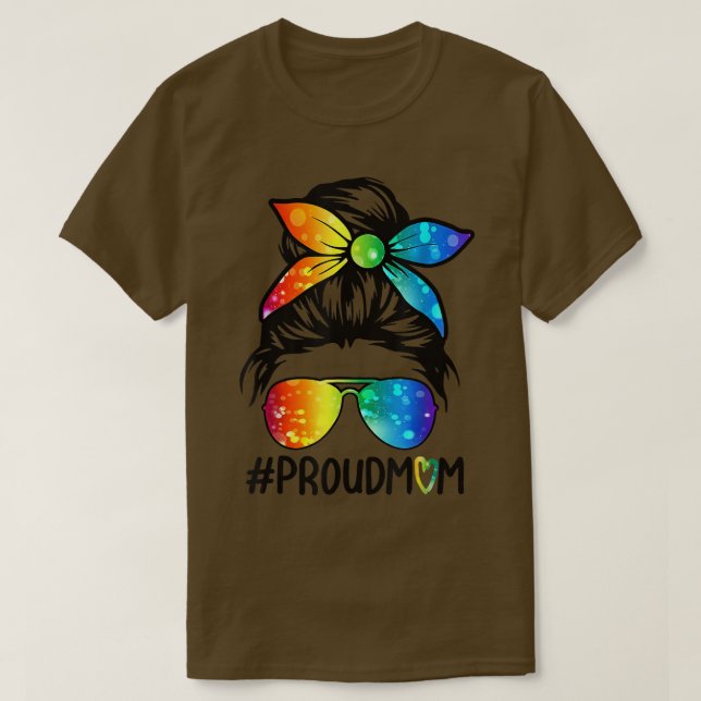 Camiseta Orgullosa mamá Messy Hair Bun Apoyo al Orgullo Gay (Diseño del anverso)