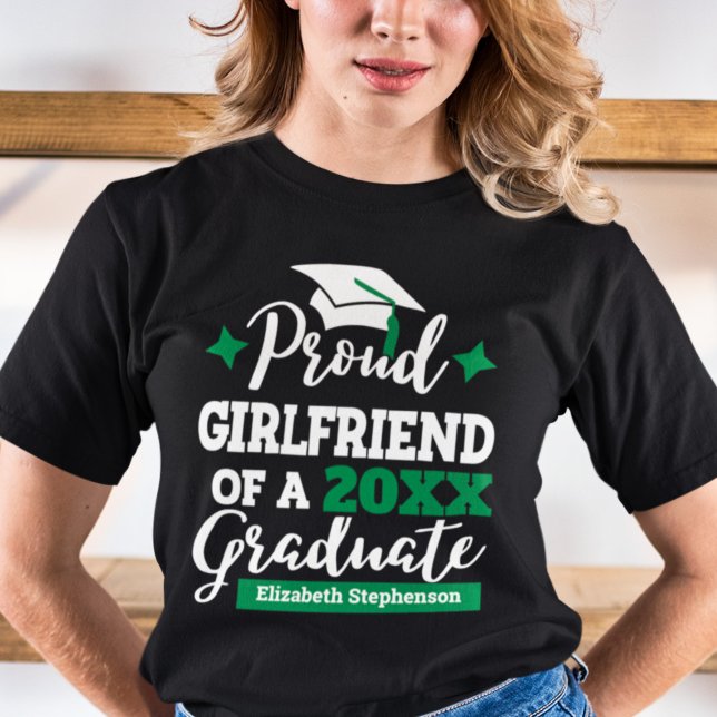 Camiseta Orgullosa novia de la pareja de graduados de 2023 (Subido por el creador)