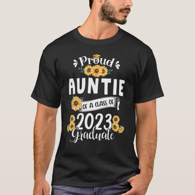 Camiseta Orgullosa Tía De Una Clase De 2023 Graduada Senior (Anverso)