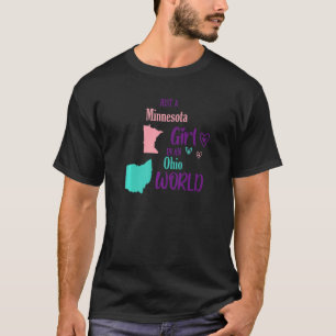Camiseta Orgulloso chica solo chica de Minnesota en un mund