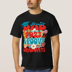 Camiseta Orgulloso DAD de una clase de 2023 Graduado Retro 
