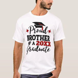 Camiseta Orgulloso hermano de una gorra roja negra graduada