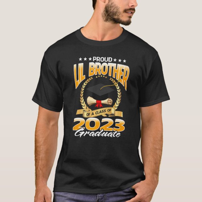 Camiseta Orgulloso Hermano Lil De Una Clase De Graduado 202 (Anverso)
