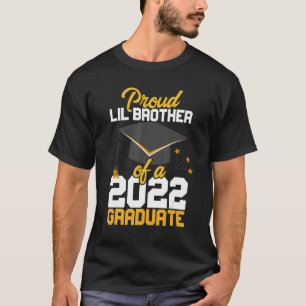 Camiseta Orgulloso hermano menor de clase graduado en 2022 