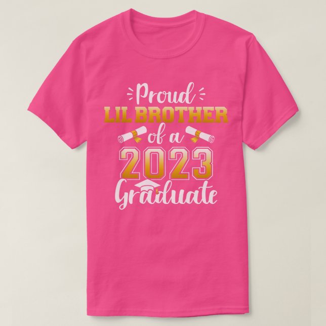 Camiseta Orgulloso hermano menor de clase graduado en 2023  (Diseño del anverso)