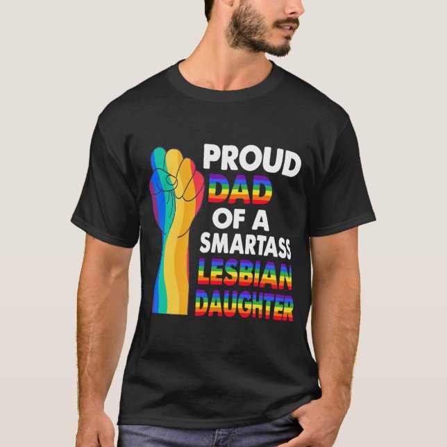 Camiseta Orgulloso padre de una chica lesbiana inteligente (Anverso)