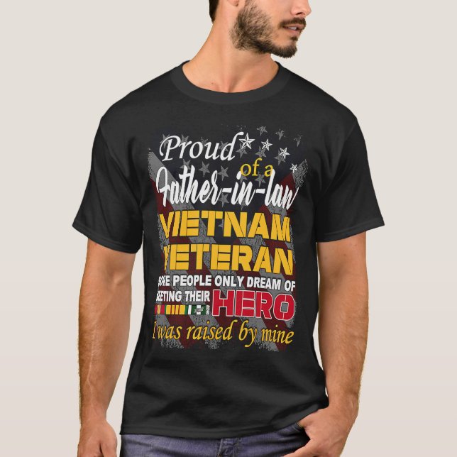 Camiseta Orgulloso padre en la ley veterano de Vietnam leva (Anverso)