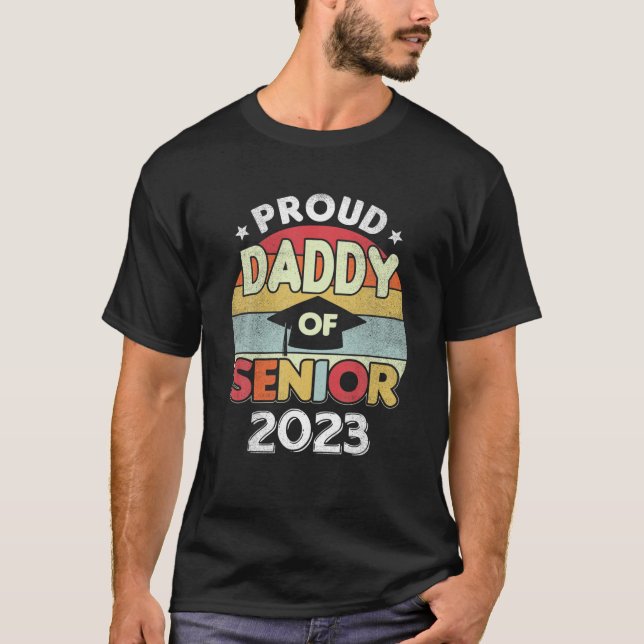 Camiseta Orgulloso Papi De Una Clase De Graduado De 2022 (Anverso)