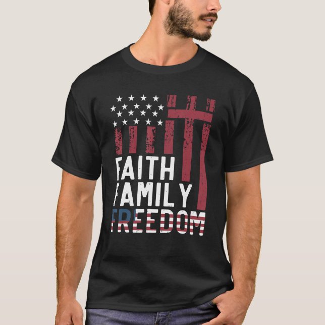 Camiseta Orgulloso patriota cristiano 4 de julio familia de (Anverso)