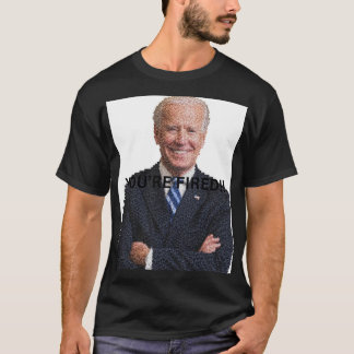 Camiseta oscura básica