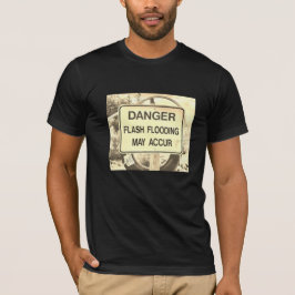 Camiseta oscura básica