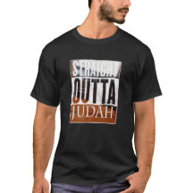 Camiseta oscura básica recta de Outta Judah