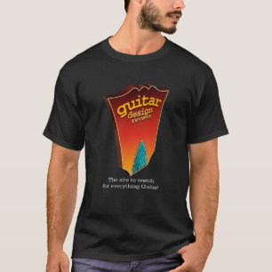 Camiseta oscura de los estudios de diseño de la