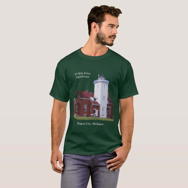 Camiseta oscura del faro de 40 Mile Point (Anverso completo)