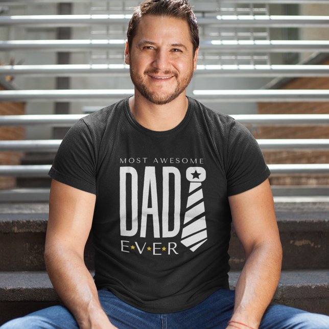 Camiseta Oscuro Día del Padre Más Increíble con el empate (Subido por el creador)