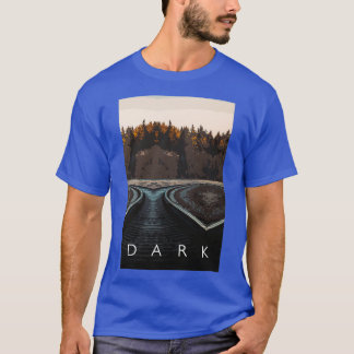 Camiseta Oscuro en el ferrocarril