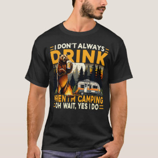 Camiseta Oso Divertido de Camping Bebiendo Cerveza en la Fo