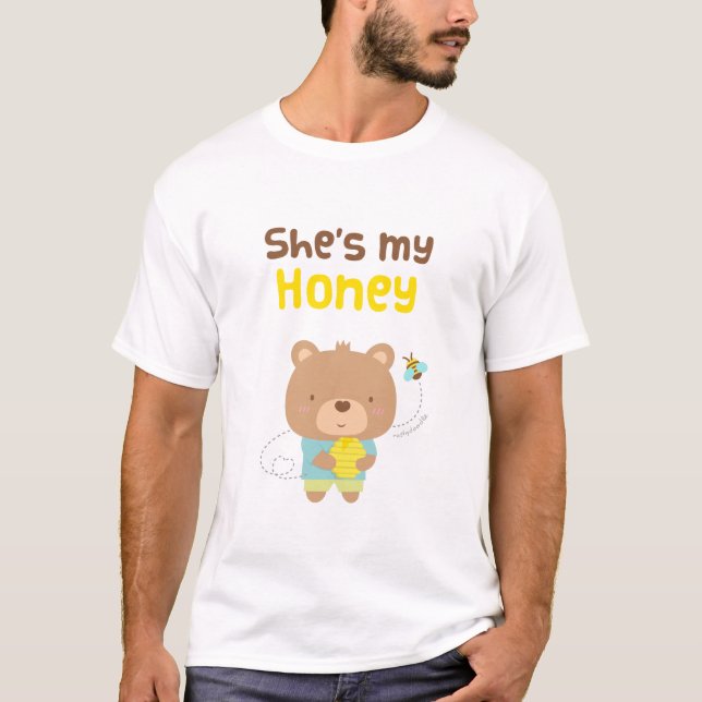 Camiseta Oso masculino y abeja de los pares graciosamente (Anverso)