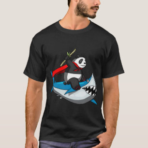 Camiseta Oso Panda Montando Tiburón