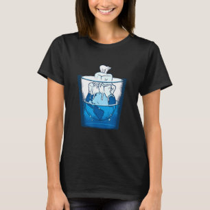 Camiseta Oso Polar En Cubos De Hielo De Vidrio Sobre La Tie