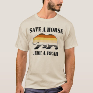 Camiseta Osos gays salvan un caballo montan un oso