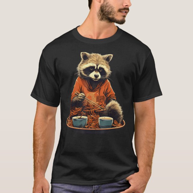 Camiseta Otaku Raccoon come comida japonesa con fideos de R (Anverso)