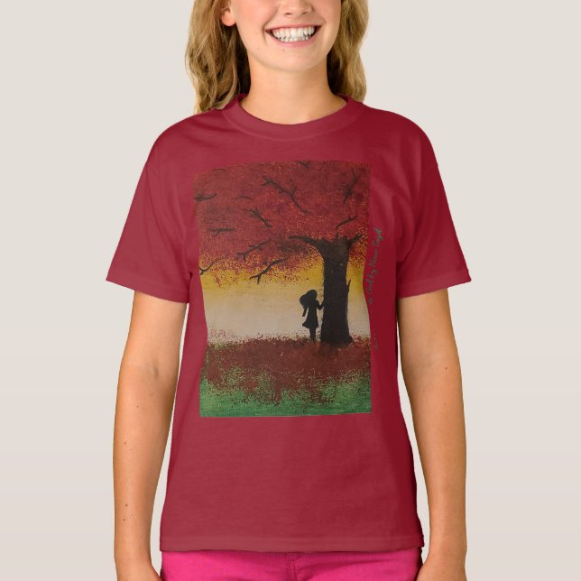 Camiseta Otoño Chica solitario - Artista - Nour Tayel (Anverso)