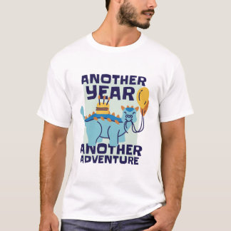 Camiseta Otro Año Otra Aventura Dinosaurio Divertido