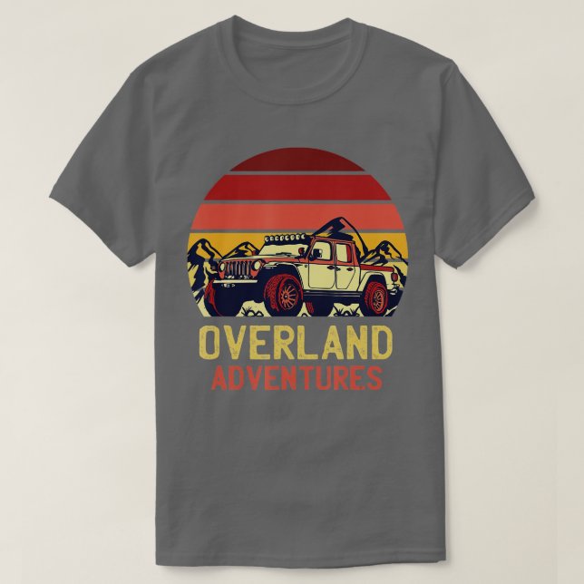 Camiseta Overland Adventures Camping Offroad Mountain Sunse (Diseño del anverso)