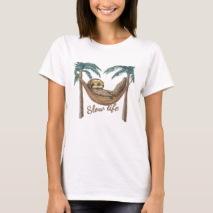 Camiseta oversize de perezoso relajado en hamaca