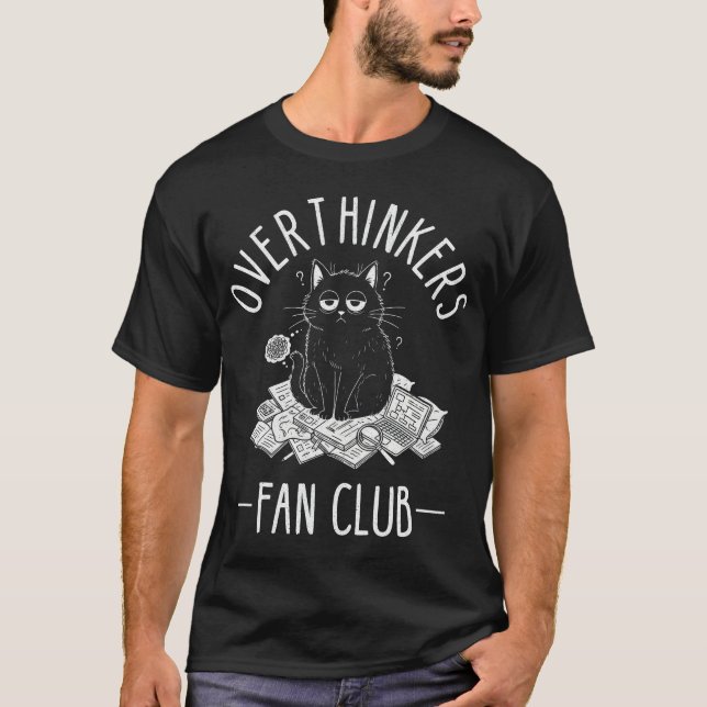 Camiseta Overthinkers Fan Club Black Cat Mental Health Humo (Anverso)