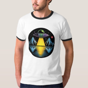 Camiseta OVNI retro en las montañas que reflejan el agua