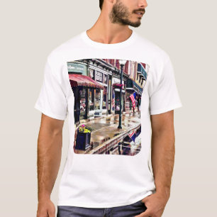 Camiseta Owego NY - Bandera Americana y Reflejos