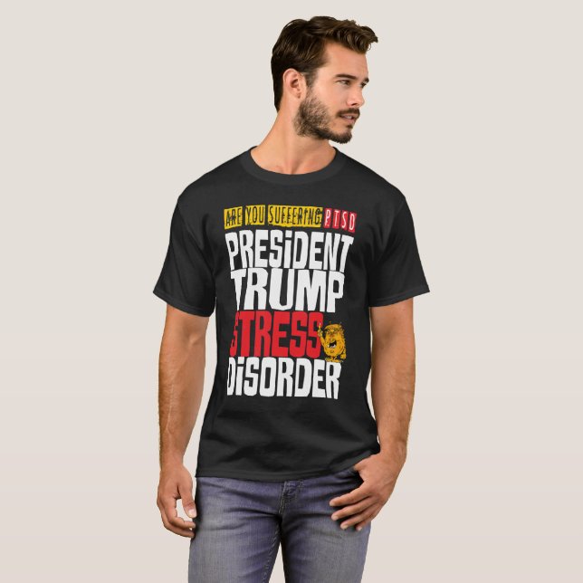 Camiseta P.T.S.D. Trump (oscuro) (Anverso completo)