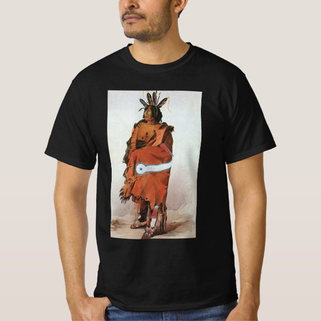 Camiseta Pachtuwa-Chta, retrato de guerrero arikara de Bodm (Anverso)