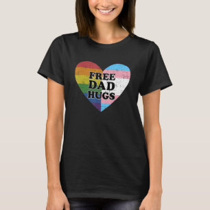 Camiseta Padre libre se abraza con arco iris y bandera tran