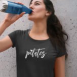 Camiseta Paga el guión simple<br><div class="desc">Este diseño puede ser personalizado en el área proporcionada cambiando la foto y/o el texto. O puede personalizarse haciendo clic en Personalizar esta plantilla y, a continuación, eligiendo la opción de hacer clic en el personalizar y eliminando o cambiando el color del fondo, agregando texto, cambiando el color o estilo...</div>