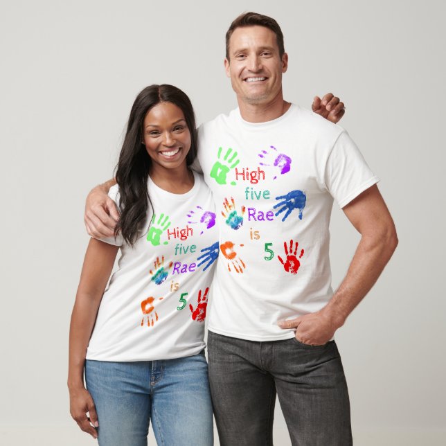 Camiseta Paint Handprints Cumpleaños con un Nombre Personal (Unisexo)