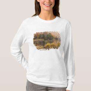 Camiseta paisaje de otoño con lago, Vermont, EE. UU. 3