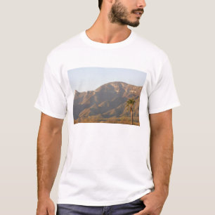 Camiseta Paisaje de rancho desértico cerca de Monterey, Méx