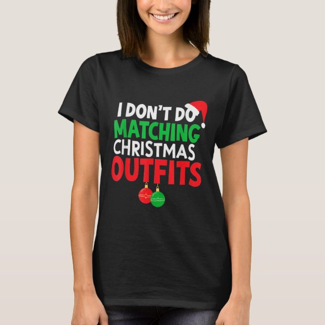 Camiseta Pajamas de Navidades familiares que no comparo con (Anverso)