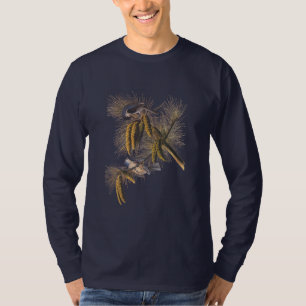 Camiseta Pájaro Audubon de Titmouse en árbol de pino