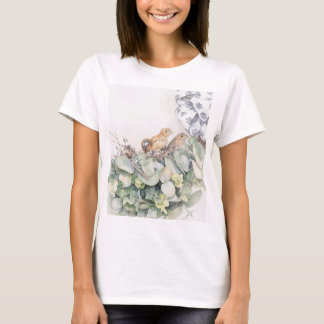 Camiseta Pájaros Bebés En Una Corona De Puerta