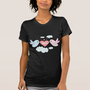 Camiseta Pájaros del amor del vuelo de la tarjeta del día