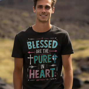 Camiseta Palabras iluminantes en medio de una cruz