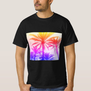 Camiseta palmera tropical en el ambiente de verano del neón