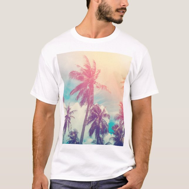 Camiseta Palmeras de silueta, abstracto de puesta de sol. (Anverso)