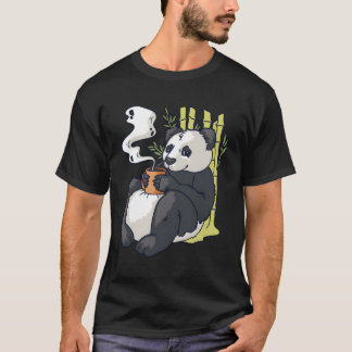 Camiseta Panda Con Bambú Que Está Tomando Té